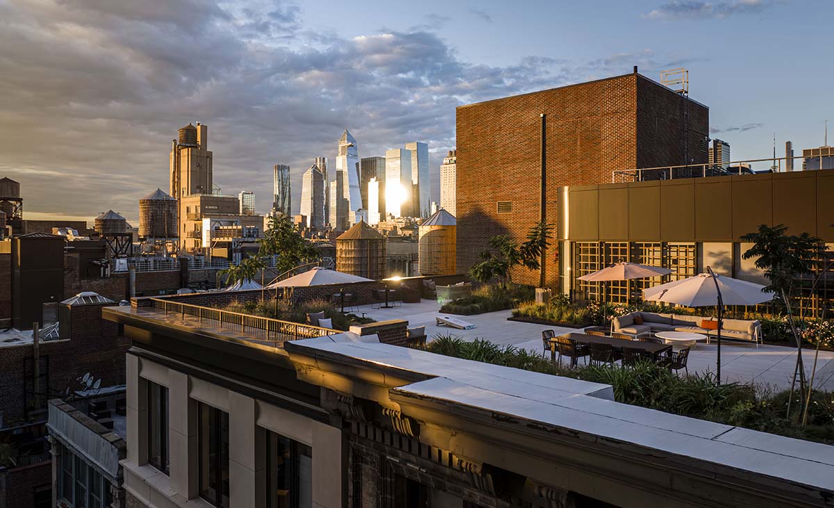 122 Fifth - Photo 1